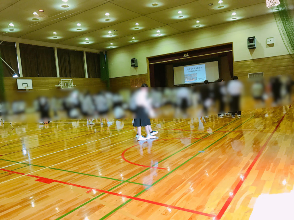 三重県伊勢市 二見中学校生徒向け ELLY